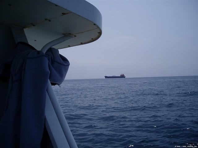 2004 Survey - Phase I

Sea Hunter III

In the Shipping Lane