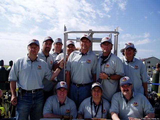 2004 Survey - Phase I

Sea Hunter III - The Expedition Team

Front Row: Tim, Carmen, Martin

Back Row: Vlad, Kevin, John, Mar